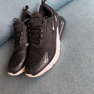 Nike Air Max 270